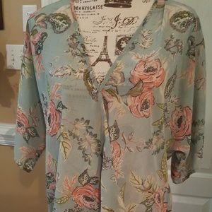 Feminine light weight blouse